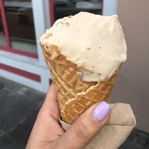 Meet your Posher, Isabella